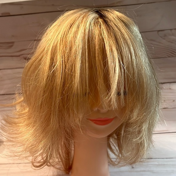 Ombre Blonde flipped Synthetic Wig with Dark Roots Bangs - Picture 2 of 7